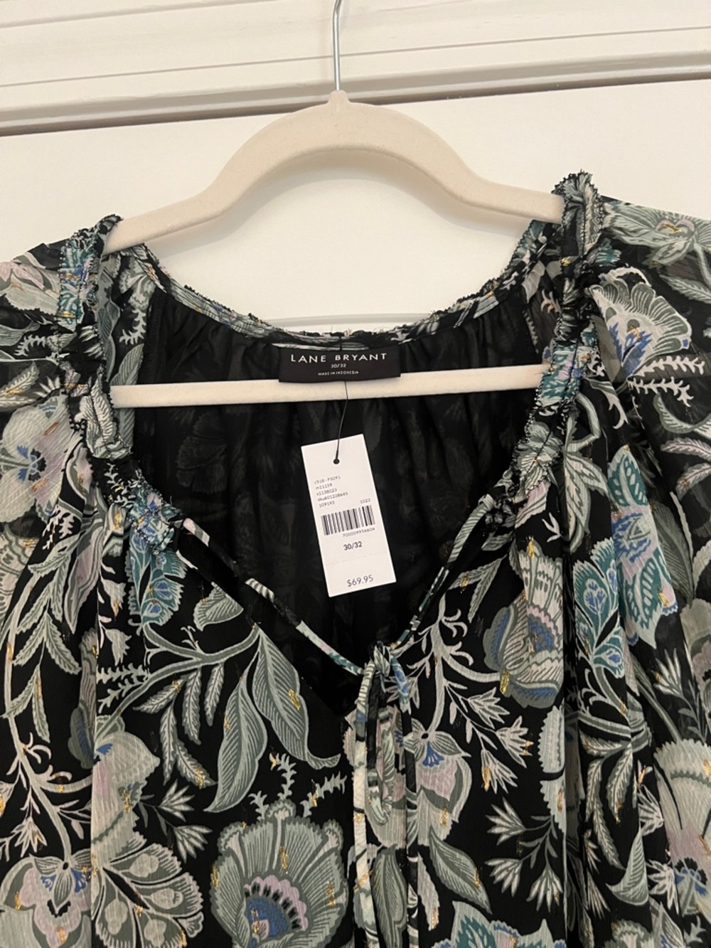Lane Bryant Women’s Black Floral Tie-Neck Peasant Blouse Sz 30/32 NWT - Picture 3 of 14